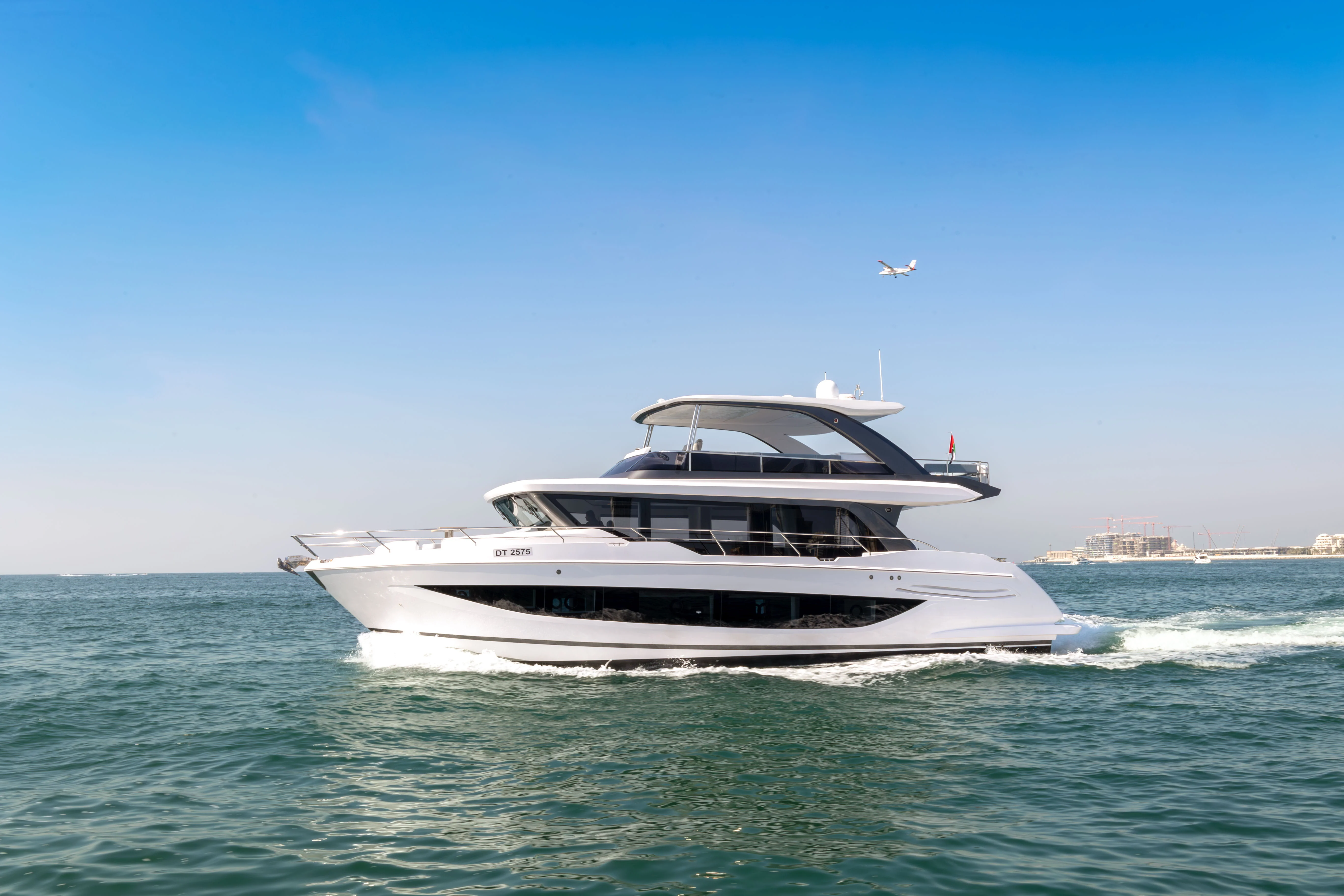 Apex by Seven Yachts