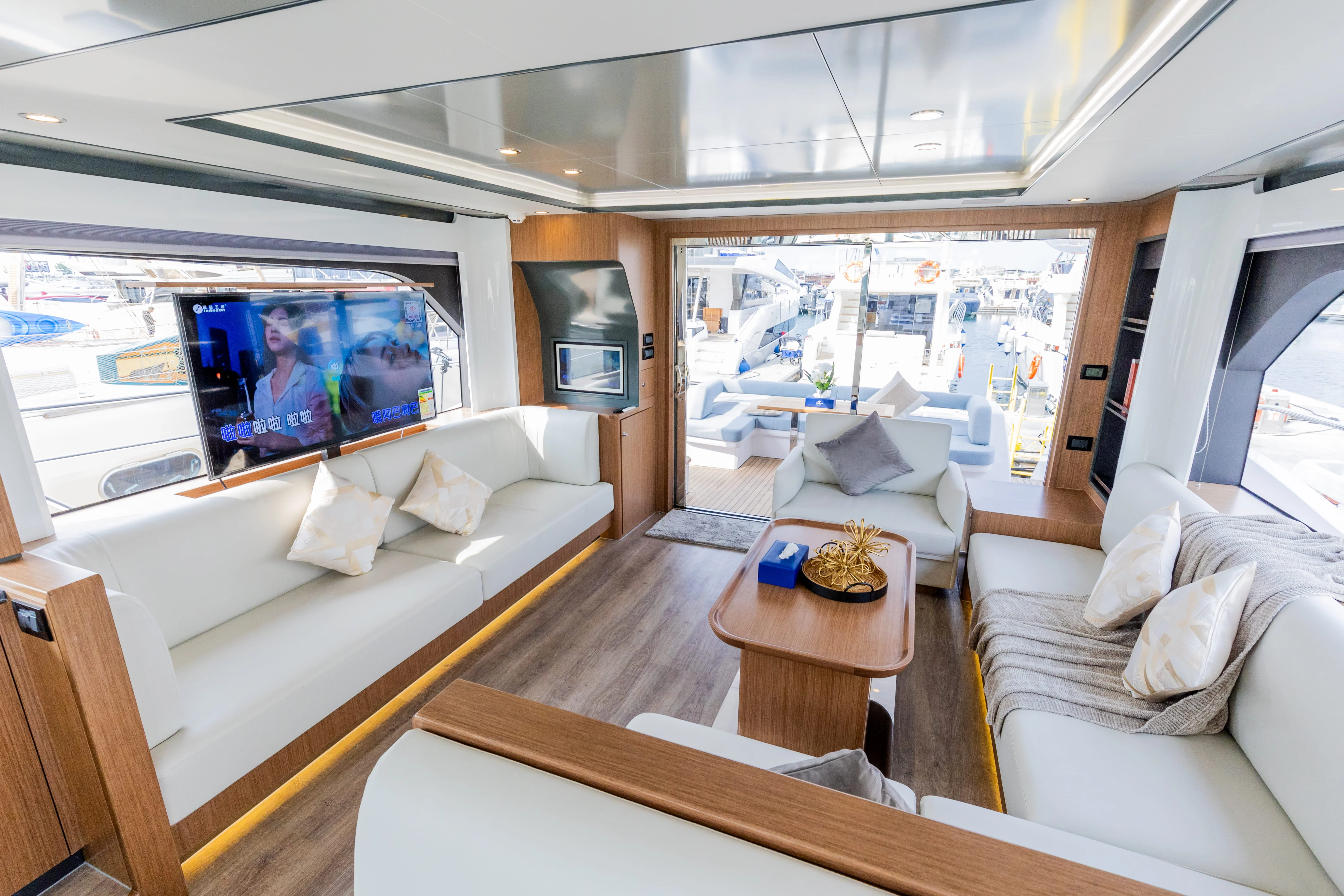 Apex by Seven Yachts, photo 14