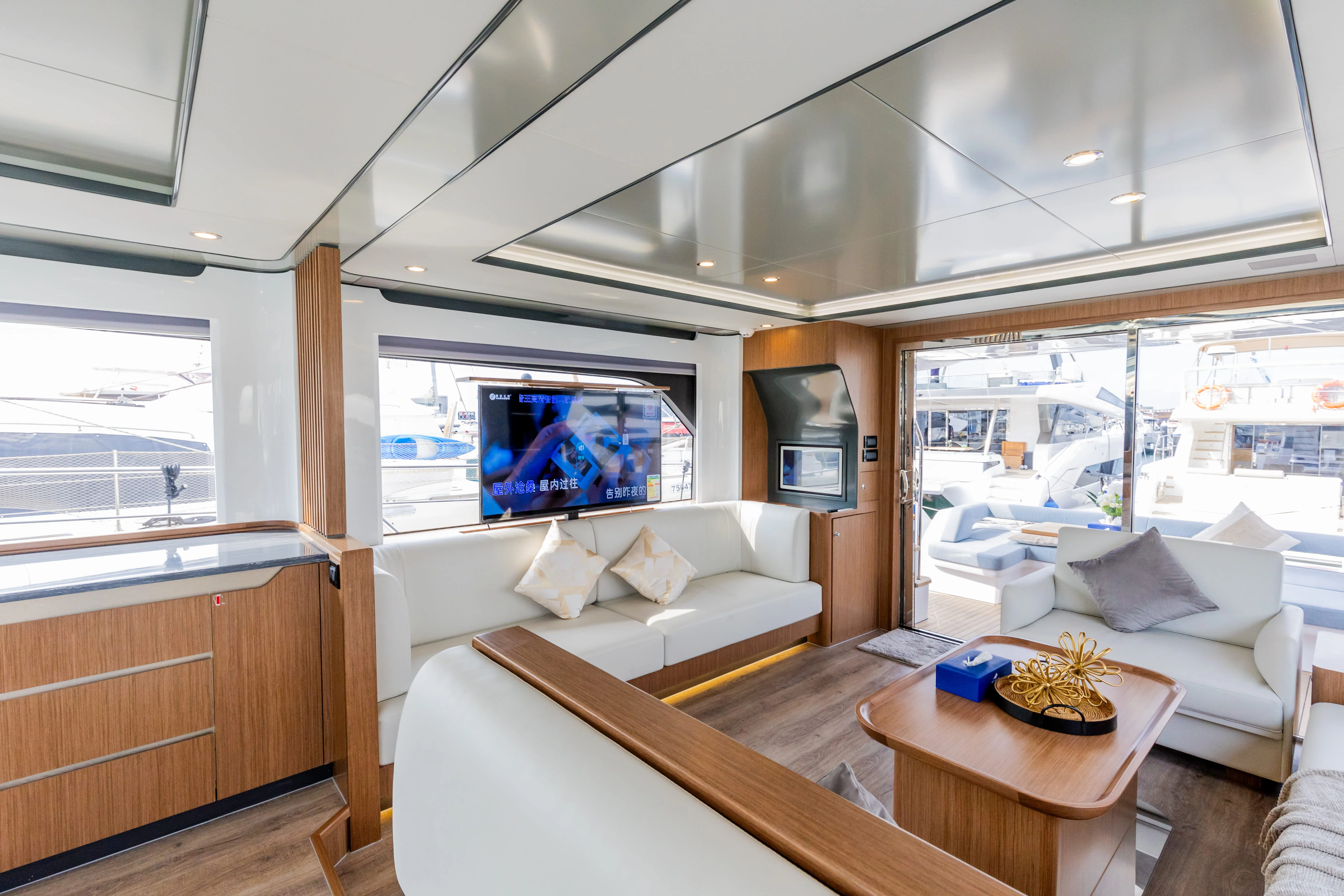 Apex by Seven Yachts, photo 16