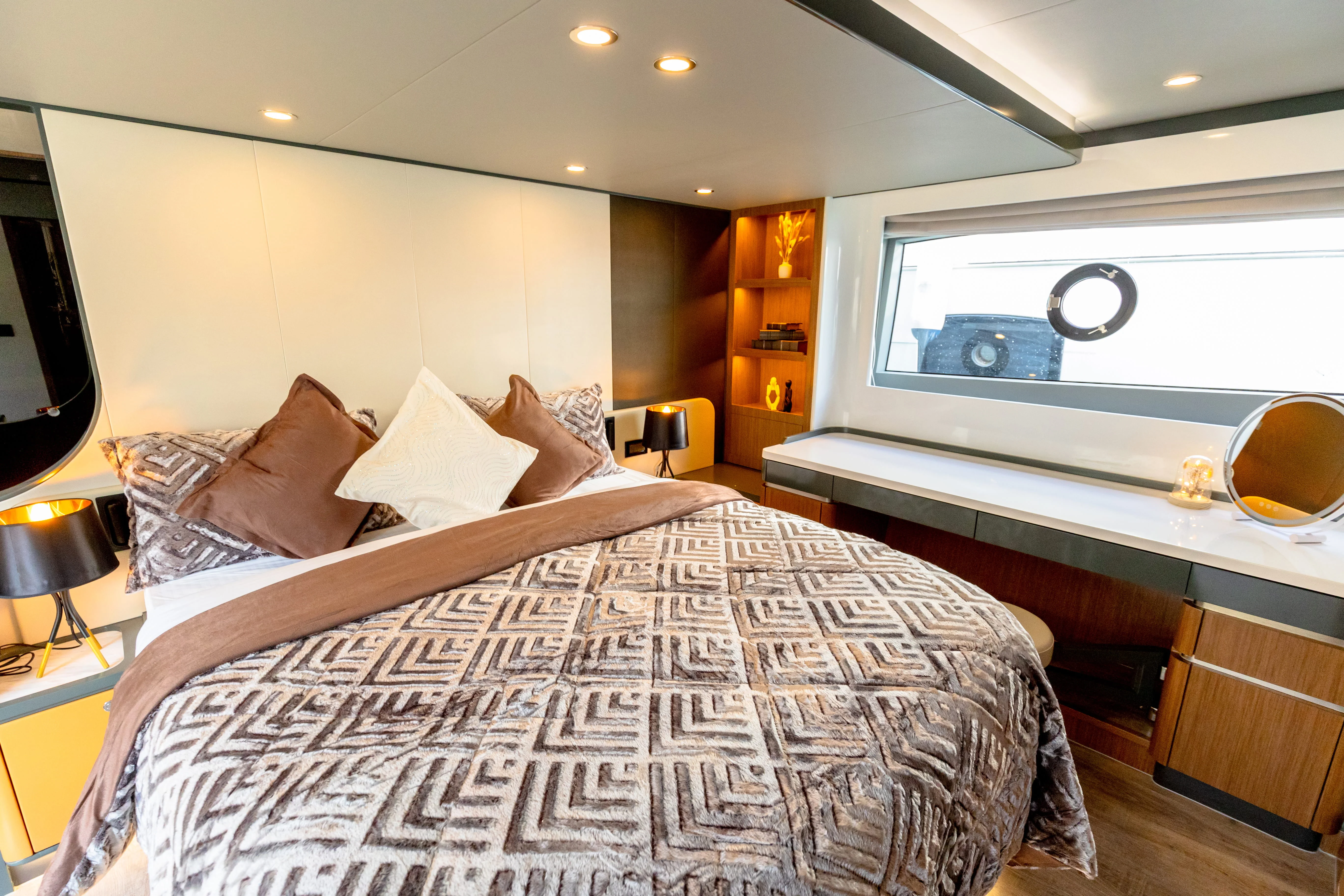 Apex by Seven Yachts, photo 27