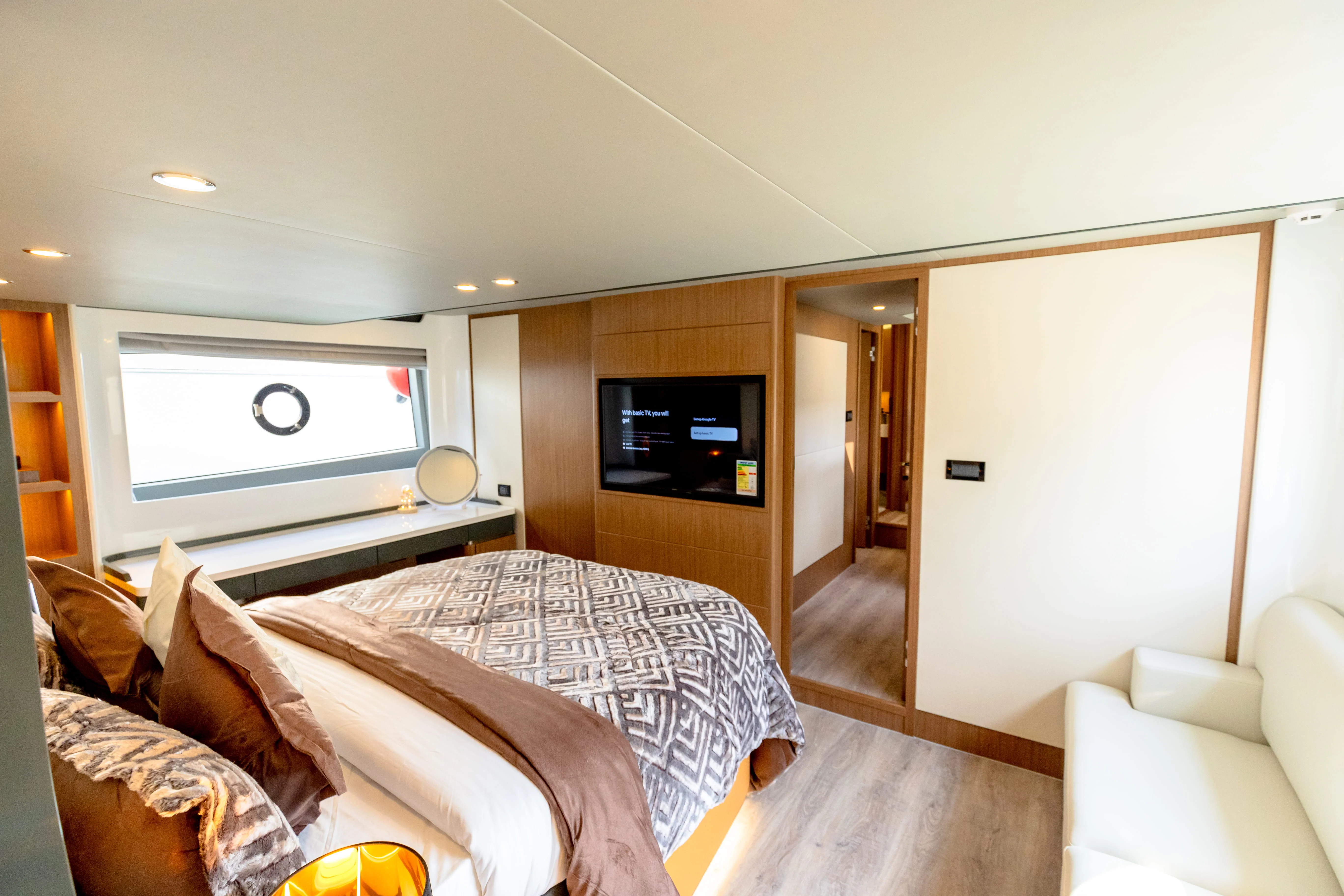 Apex by Seven Yachts, photo 28