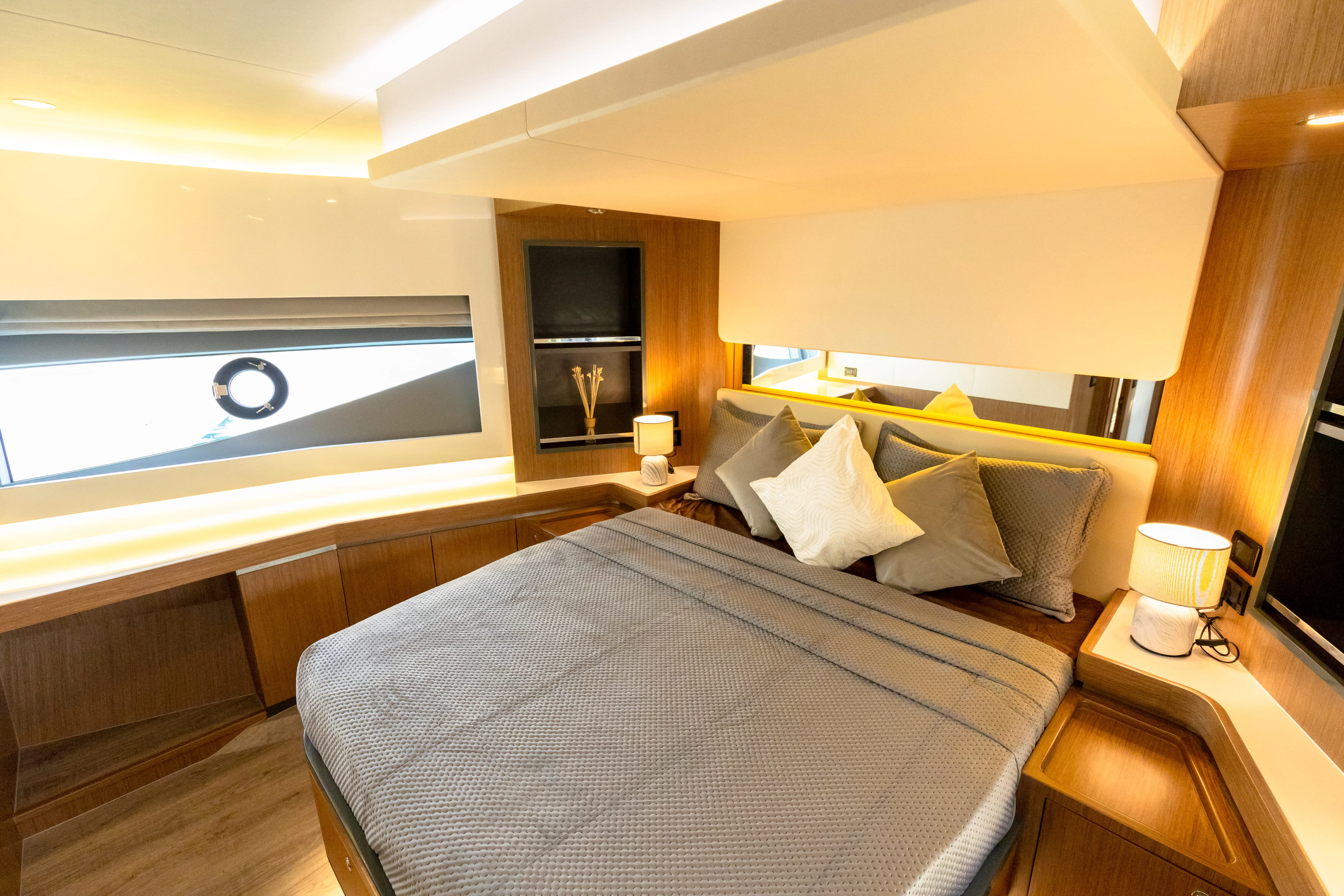Apex by Seven Yachts, photo 36