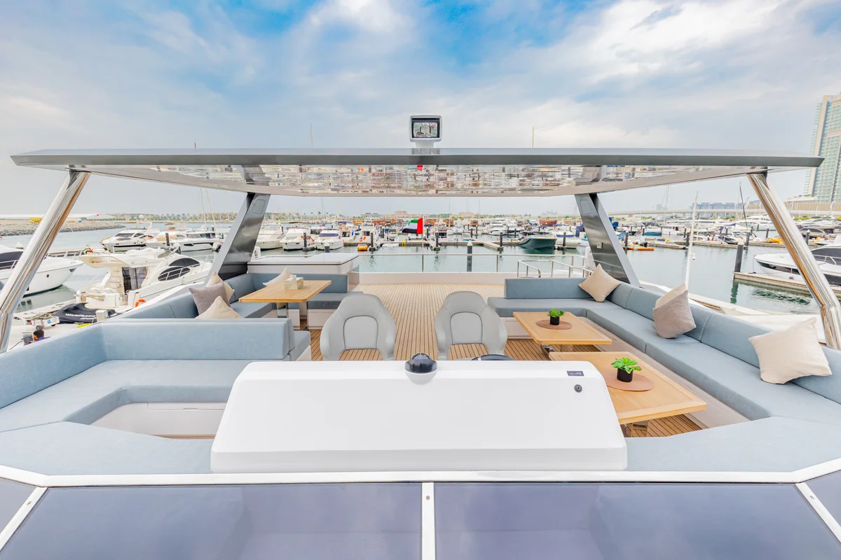 Infinity by Seven Yachts, photo 2