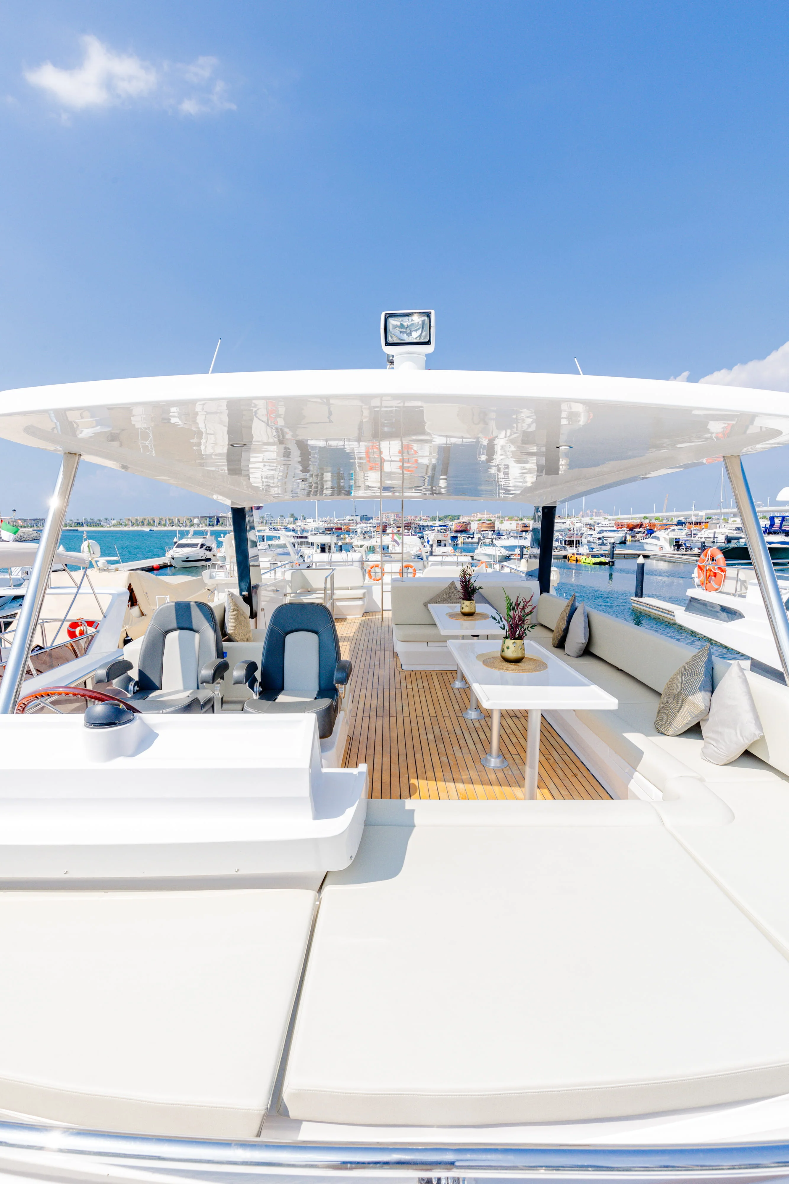 Reno by Seven Yachts, photo 6